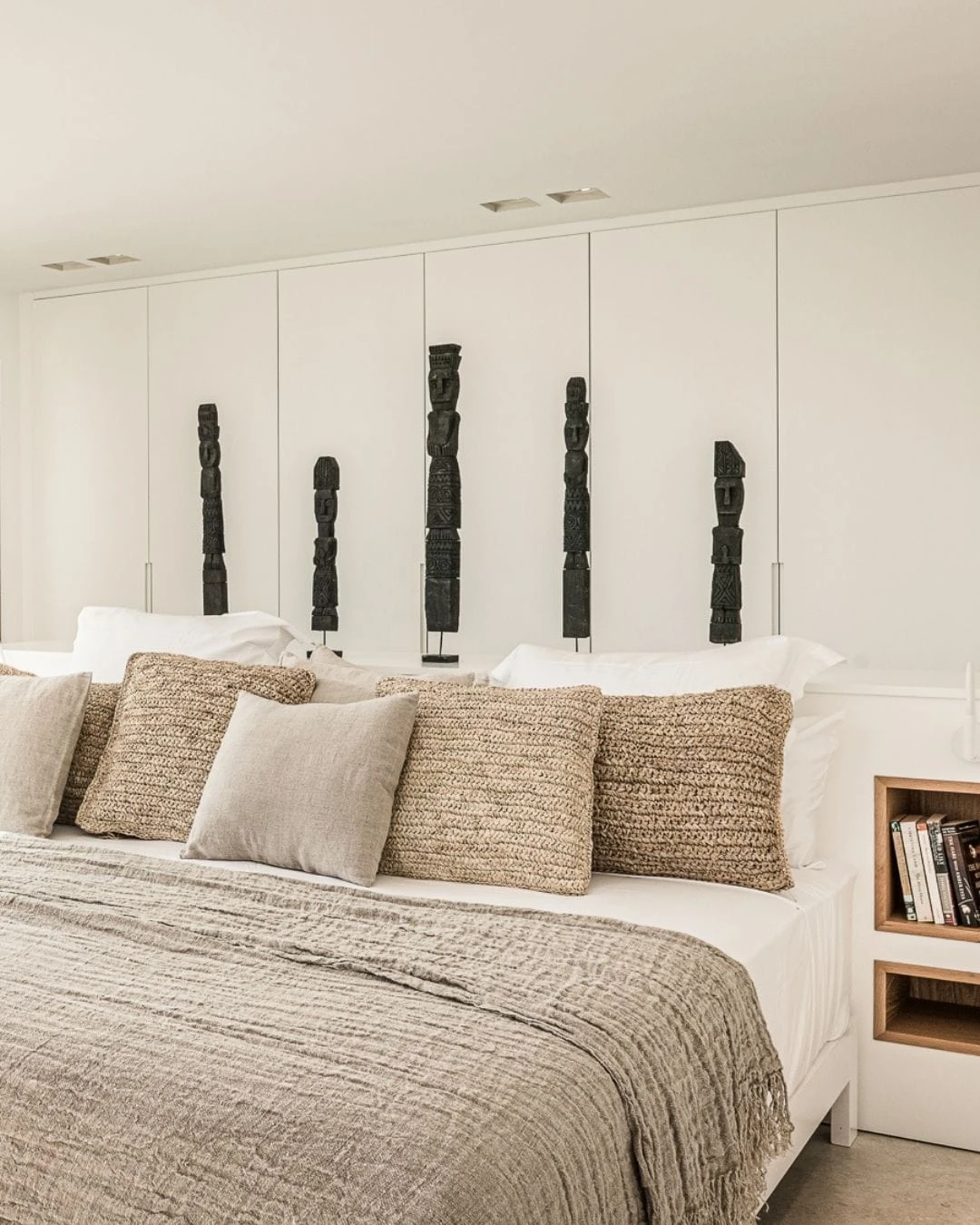 Wooden Sumba Statue | Black 40-50cm 2 Wooden Sumba Statue | Black 40-50cm - Image 2